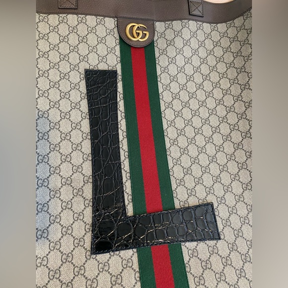 Gucci Ophidia Soft GG Supreme Large tote. Almost new condition. L R initials - Picture 2 of 9